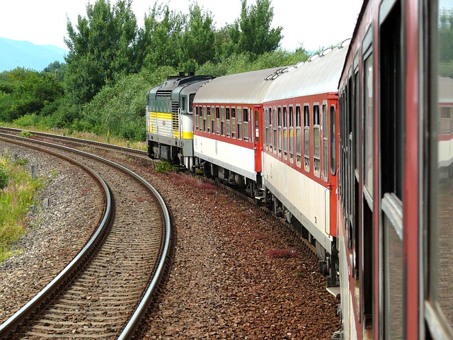 Waiting Tatkal Ticket : कैंसल होने पर कितना नुकसान होगा? क्या है रेलवे के नियम